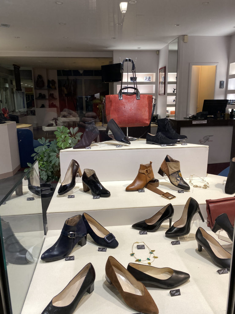 Vitrine chaussures femme