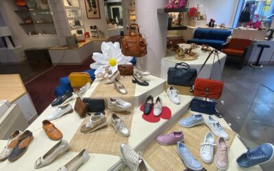 Christian et Aleth vous invitent à découvrir les vitrines de la collection printemps-été 2026